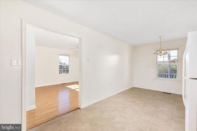 510 PIKE ST, Strasburg, VA 22657