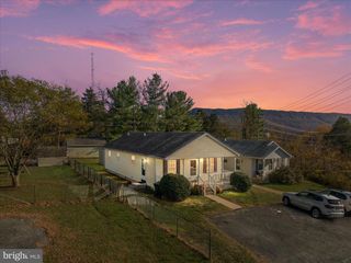 510 PIKE ST, Strasburg, VA 22657