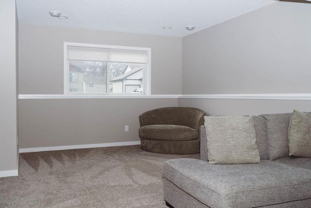 6786 Gaillardia Drive NW, Rochester, MN 55901