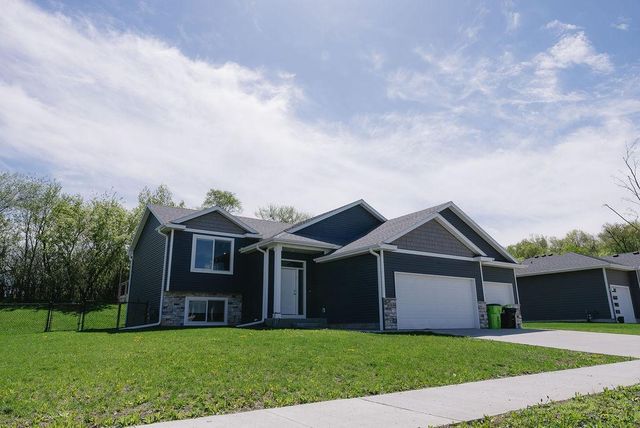 6786 Gaillardia Drive NW, Rochester, MN 55901