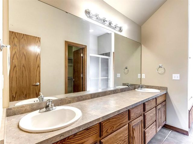 539 NE 21st Street, Newcastle, OK 73065