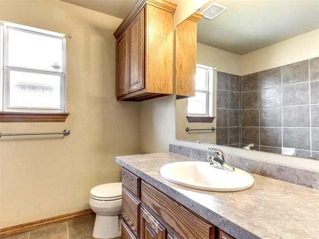 539 NE 21st Street, Newcastle, OK 73065