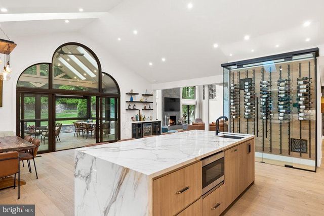 1102 MILL RDG, Mclean, VA 22102