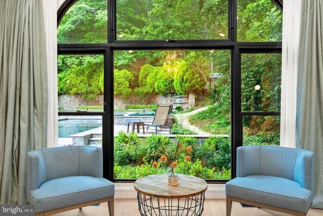 1102 MILL RDG, Mclean, VA 22102