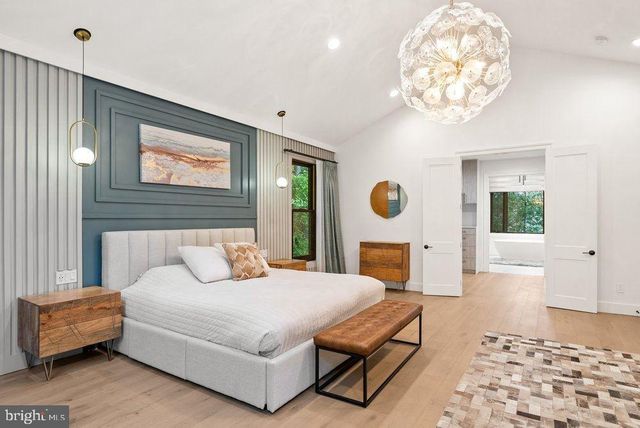 1102 MILL RDG, Mclean, VA 22102