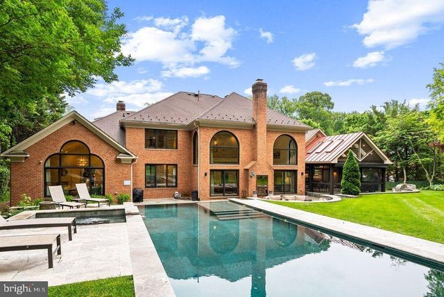 1102 MILL RDG, Mclean, VA 22102