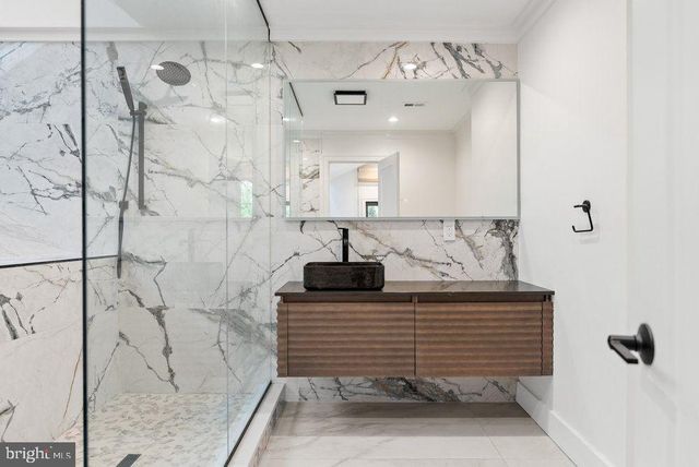 1102 MILL RDG, Mclean, VA 22102