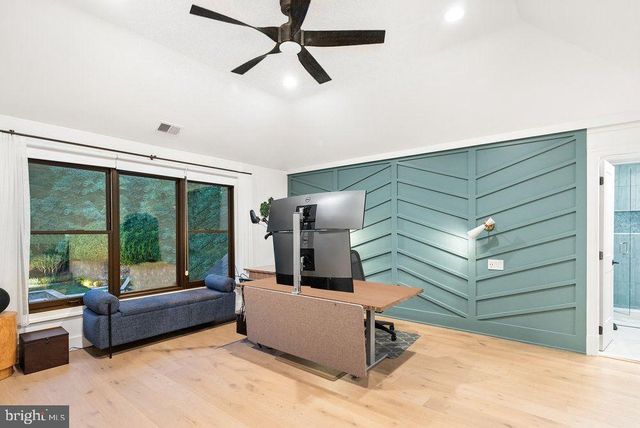 1102 MILL RDG, Mclean, VA 22102