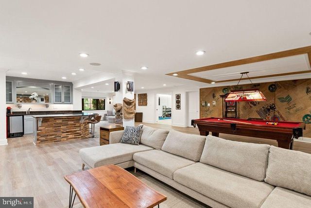 1102 MILL RDG, Mclean, VA 22102