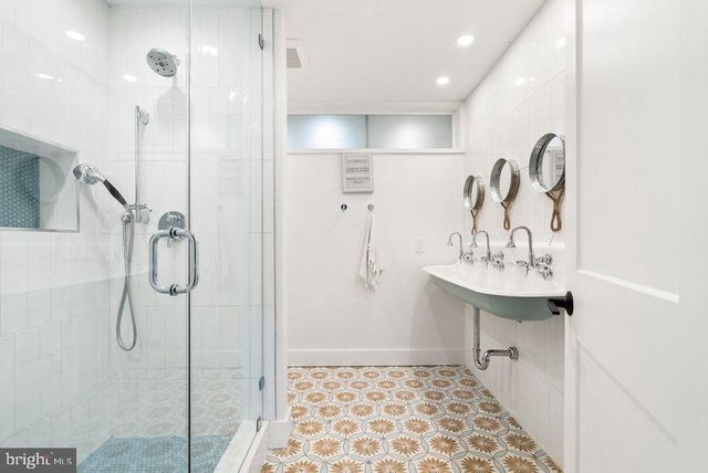 1102 MILL RDG, Mclean, VA 22102