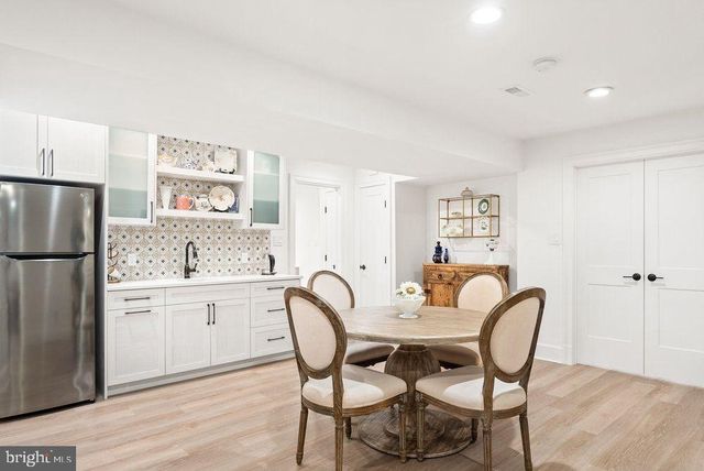 1102 MILL RDG, Mclean, VA 22102