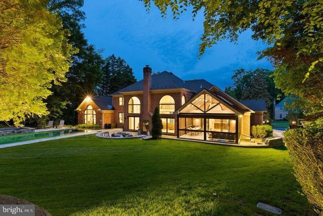 1102 MILL RDG, Mclean, VA 22102