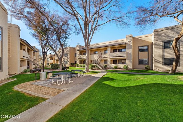 145 N 74 Street 212, Mesa, AZ 85207