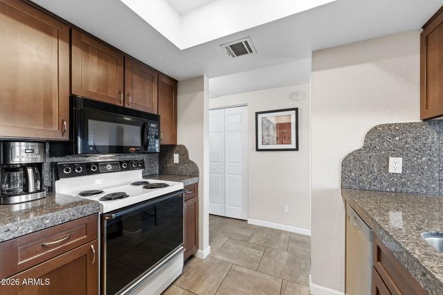 145 N 74 Street 212, Mesa, AZ 85207