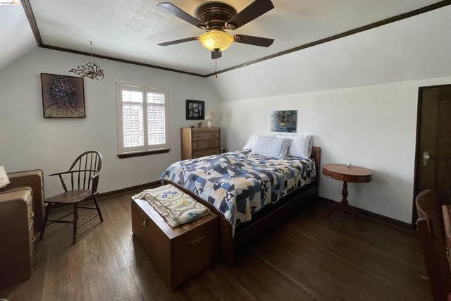 1545 W Walnut Street, Stockton, CA 95203