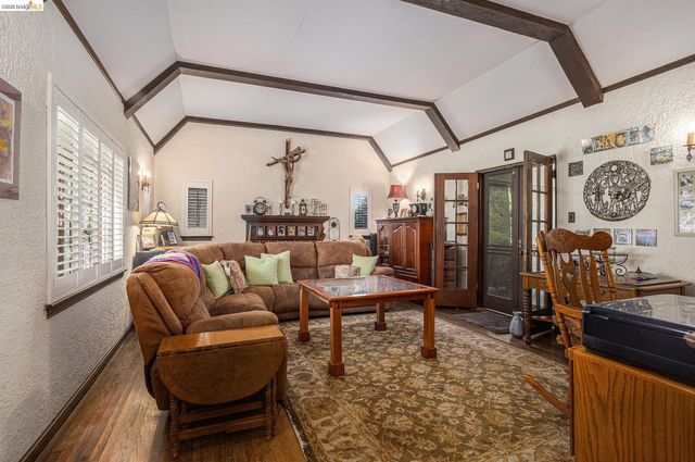 1545 W Walnut Street, Stockton, CA 95203