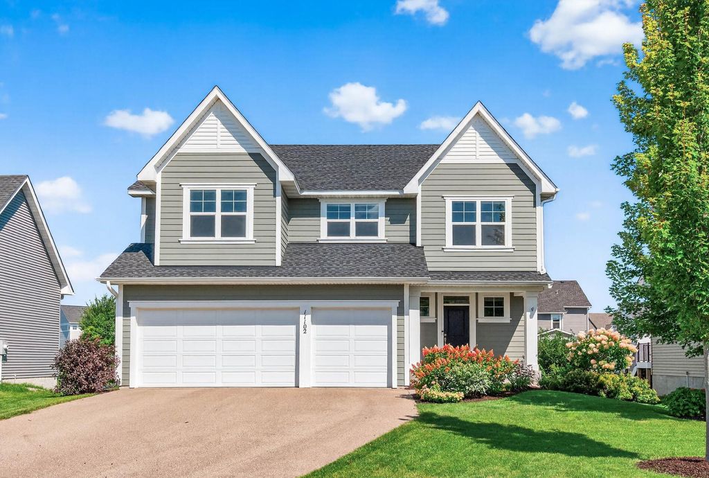 11102 41st Street Circle N, Lake Elmo, MN 55042