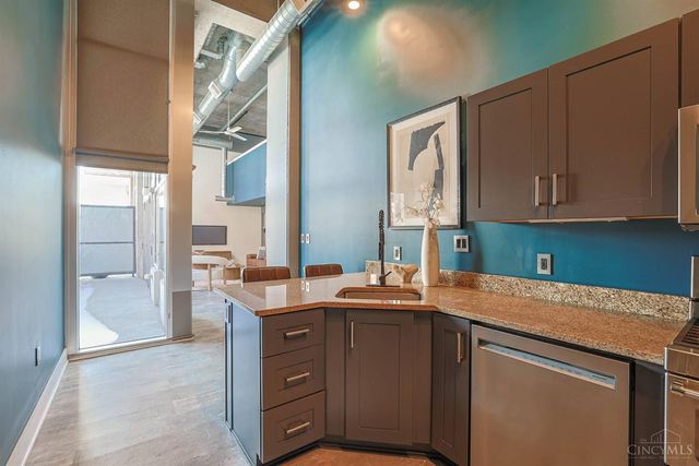 353 W Fourth Street, Cincinnati, OH 45202