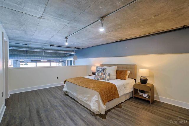 353 W Fourth Street, Cincinnati, OH 45202