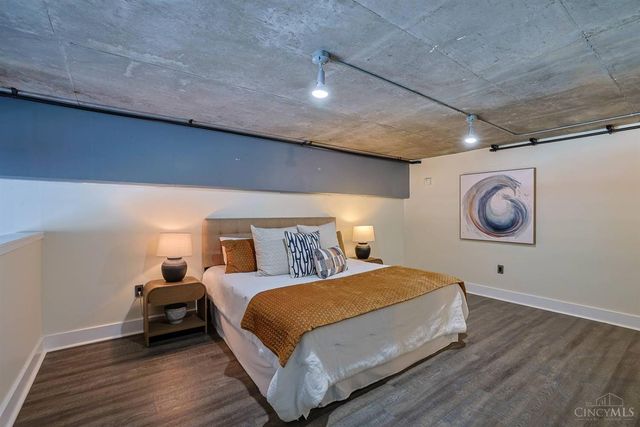 353 W Fourth Street, Cincinnati, OH 45202