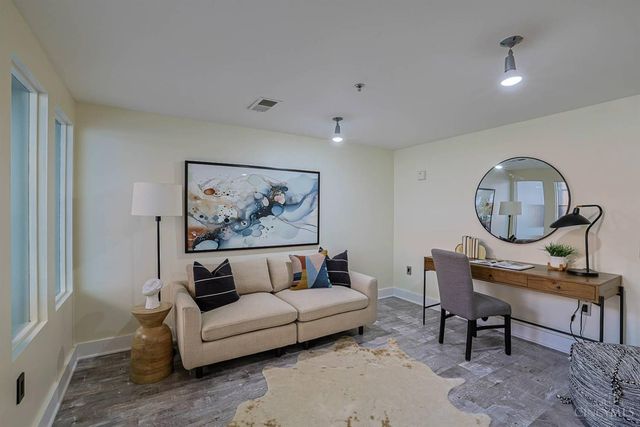 353 W Fourth Street, Cincinnati, OH 45202