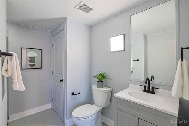 353 W Fourth Street, Cincinnati, OH 45202