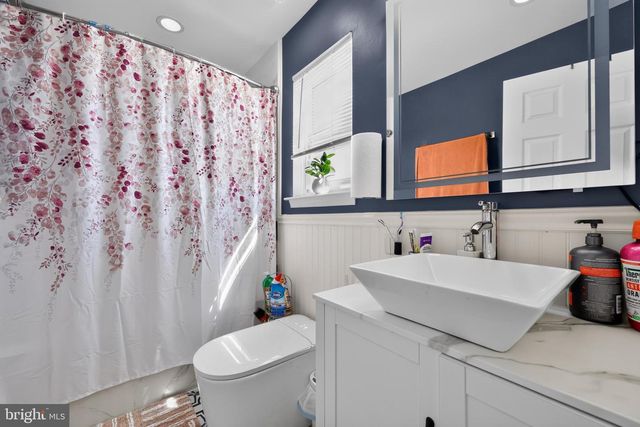 100 ROSE CT, Sicklerville, NJ 08081