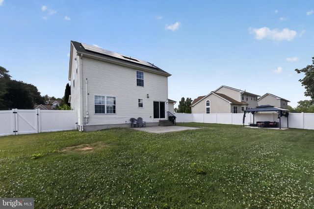 100 ROSE CT, Sicklerville, NJ 08081