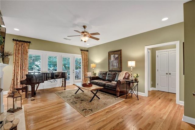 2316 Saint Davids Sq NW 14, Kennesaw, GA 30152