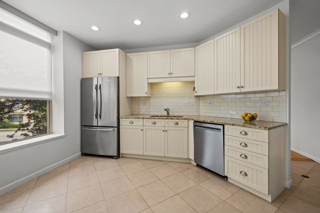 3535 Patten Road 1F, Highland Park, IL 60035