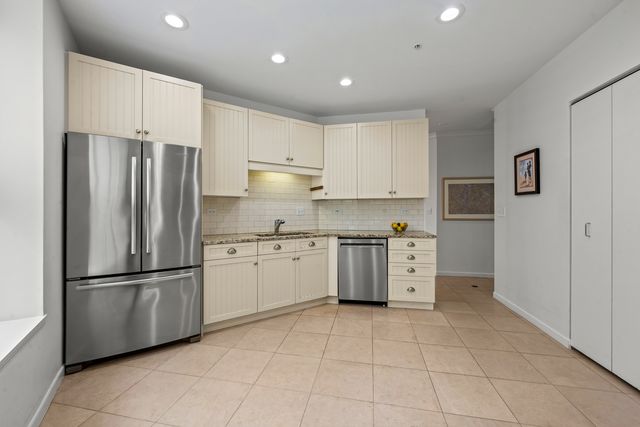 3535 Patten Road 1F, Highland Park, IL 60035