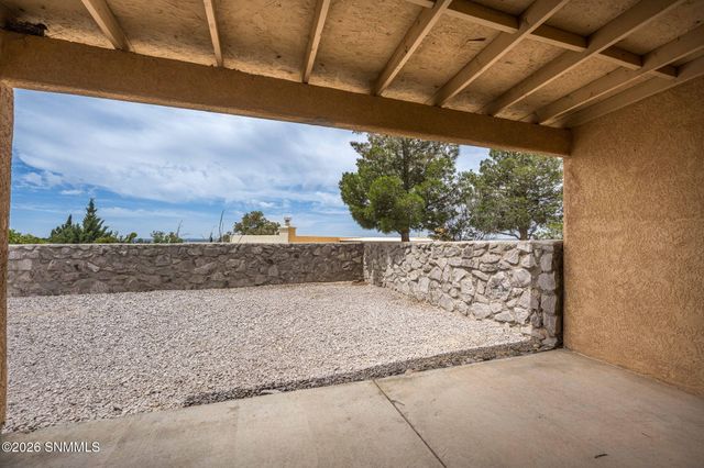 2147 Foxtail Pine Drive, Las Cruces, NM 88012