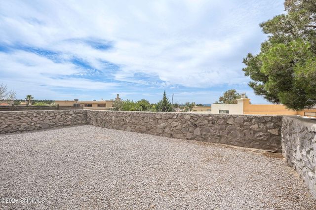 2147 Foxtail Pine Drive, Las Cruces, NM 88012