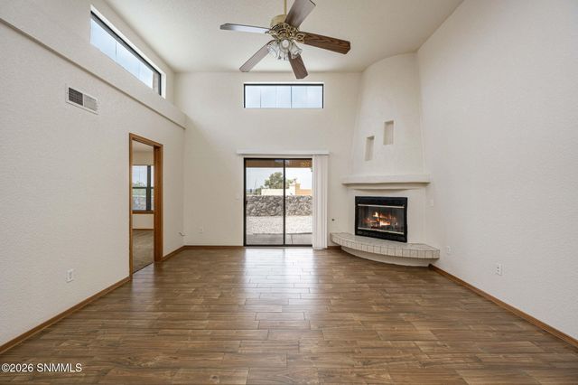 2147 Foxtail Pine Drive, Las Cruces, NM 88012