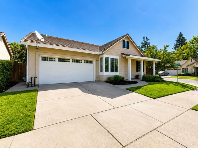 385 Summer Grove Cir, Roseville, CA 95678