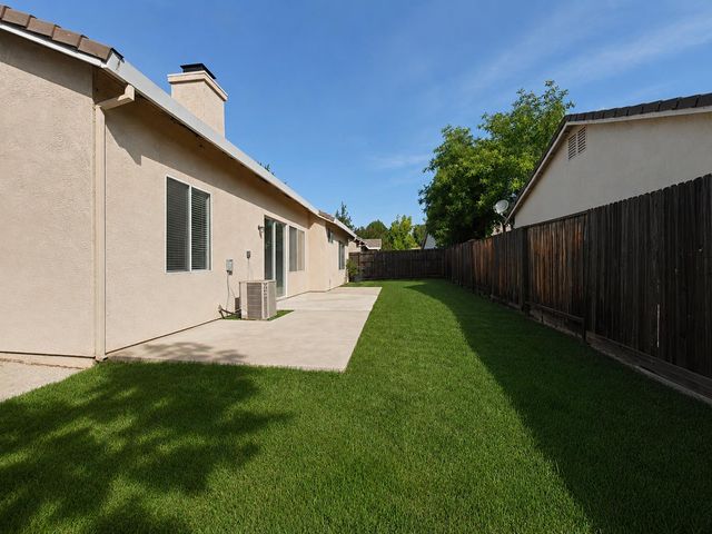 385 Summer Grove Cir, Roseville, CA 95678