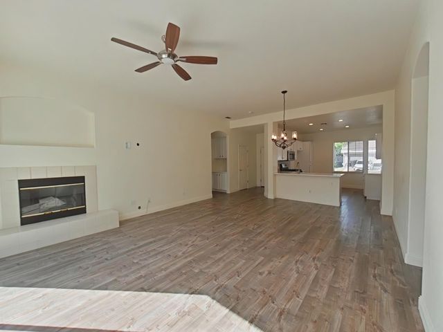 385 Summer Grove Cir, Roseville, CA 95678