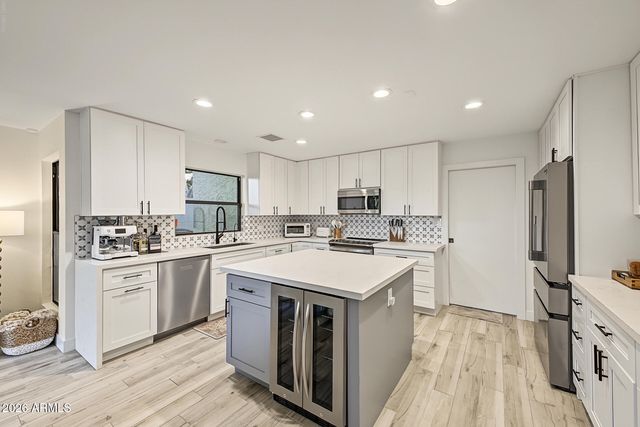 7244 E SOLANO Drive, Scottsdale, AZ 85250