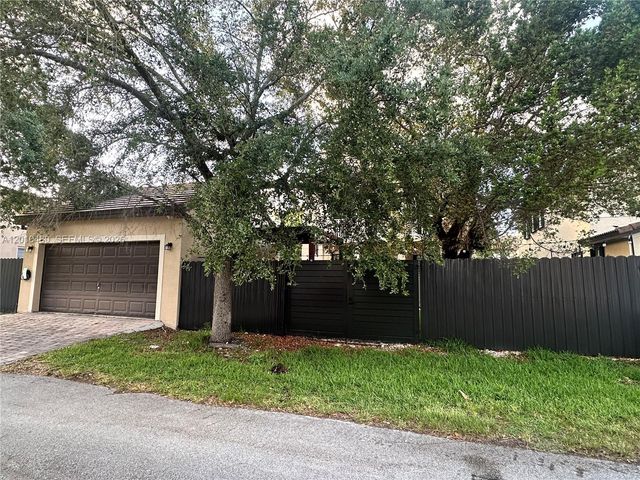 11624 SW 244th Ln, Homestead, FL 33032