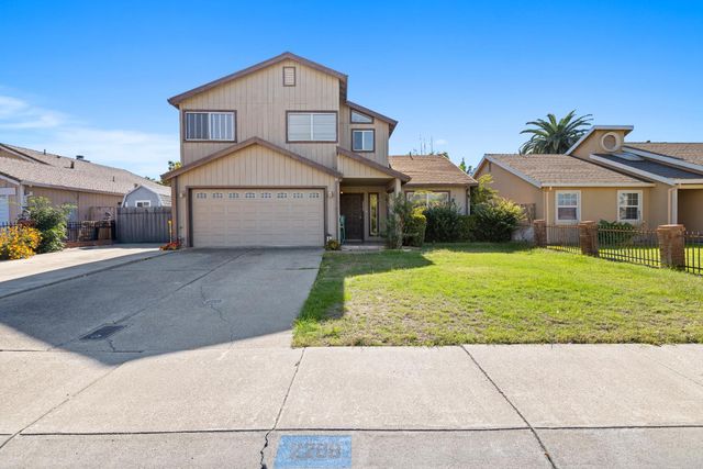 2208 Shameran St, Stockton, CA 95210
