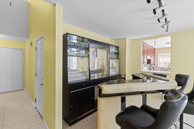 2208 Shameran St, Stockton, CA 95210