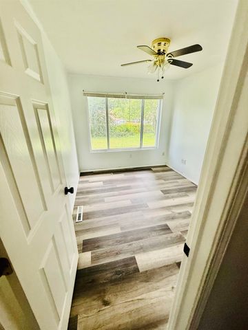 244 S Lochinvar St, Wichita, KS 67207