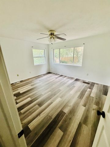 244 S Lochinvar St, Wichita, KS 67207