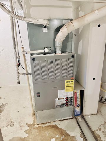 244 S Lochinvar St, Wichita, KS 67207