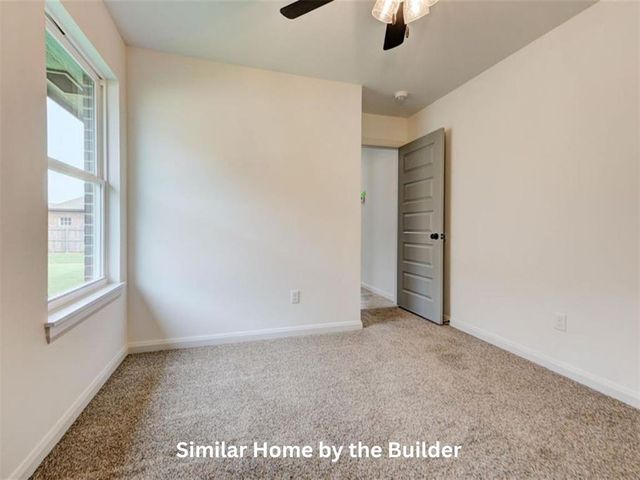 1952 W Flintlock Way, Mustang, OK 73064