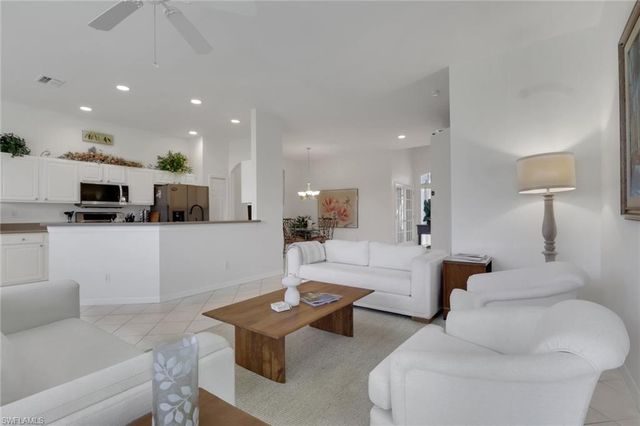1224 Chelmsford CT, Naples, FL 34104