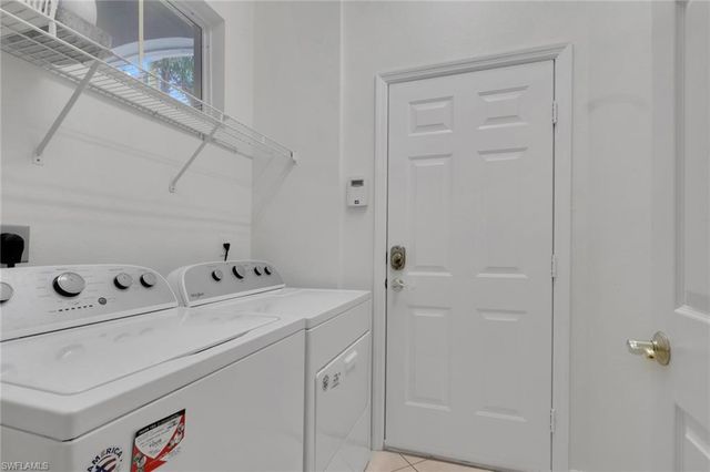1224 Chelmsford CT, Naples, FL 34104