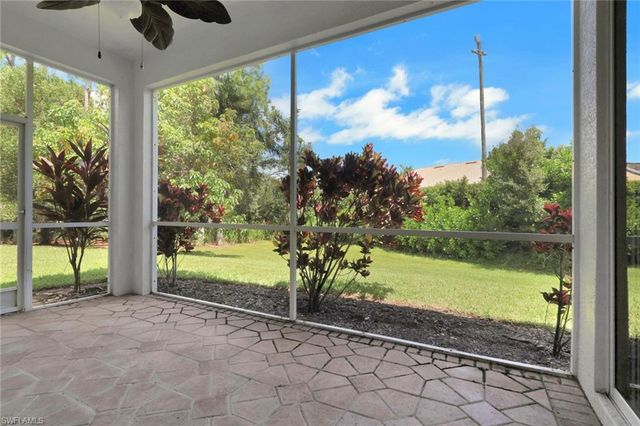 1224 Chelmsford CT, Naples, FL 34104