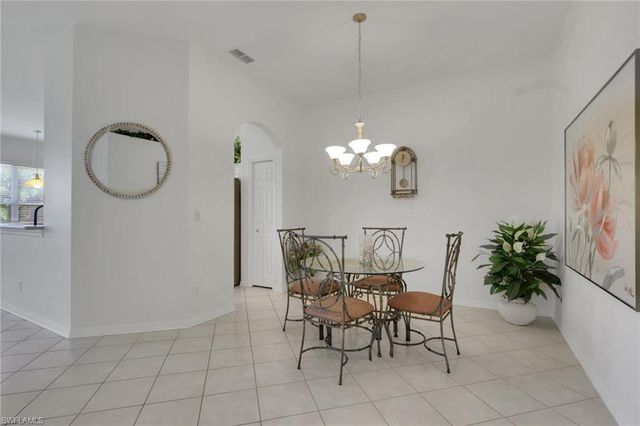 1224 Chelmsford CT, Naples, FL 34104