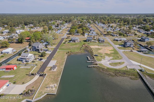 125 Lejeune Road, Cape Carteret, NC 28584